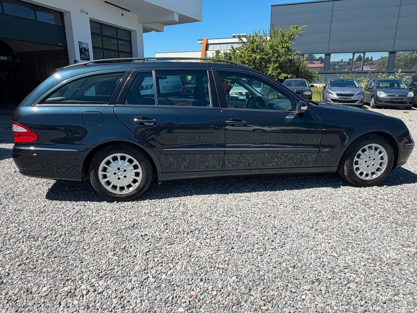 Mercedes-Benz E280 2005 — photo 9