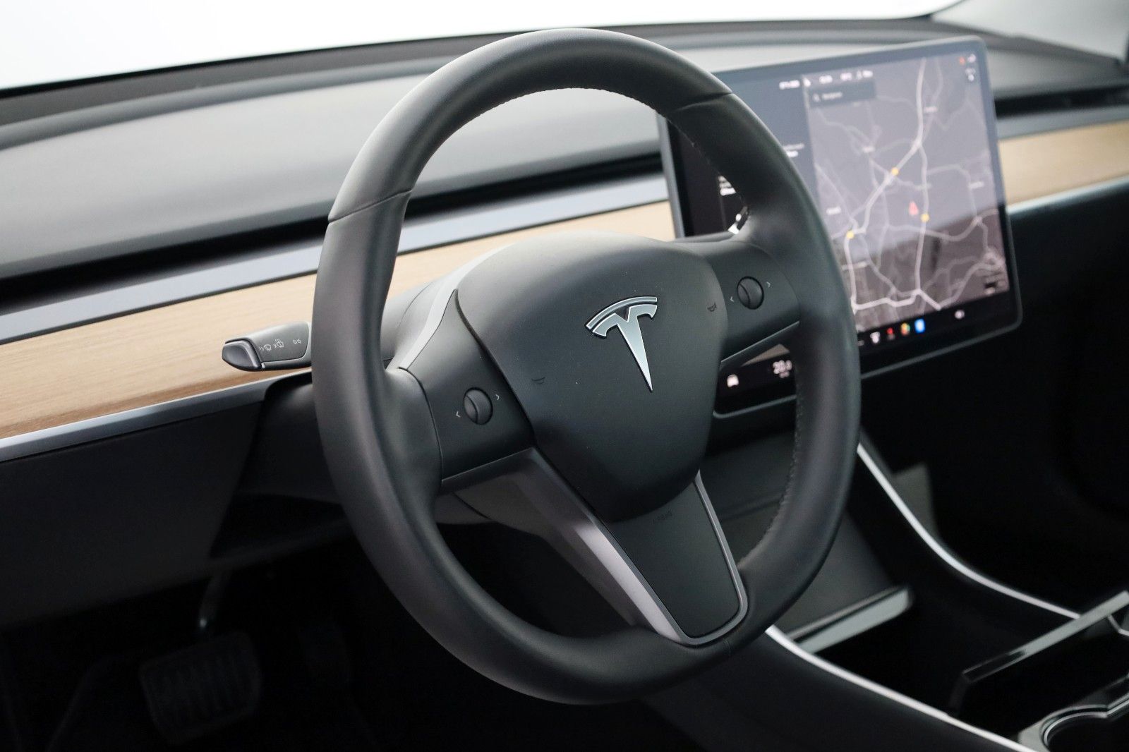 Fahrzeugabbildung Tesla Model 3 Long Range Dual AWD,ACC,360Kam.,Panorama