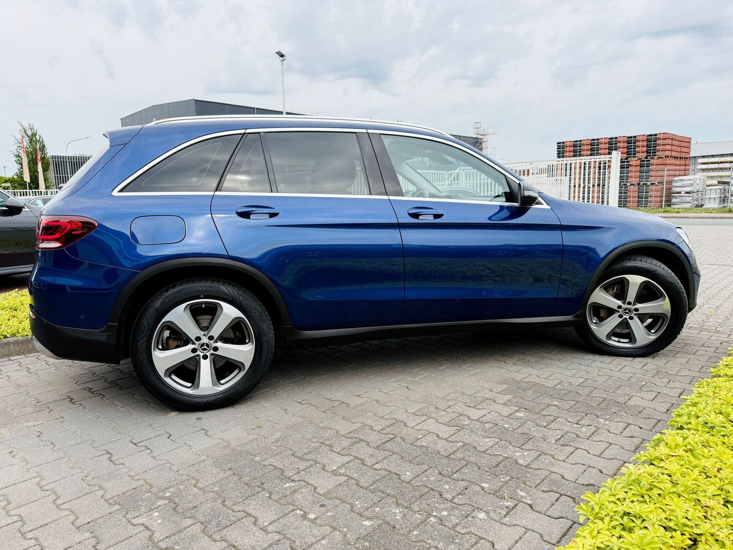 Fahrzeugabbildung Mercedes-Benz GLC 220 d 4M OFFROAD EXCLUSIV, LED, RFK, Spur, T