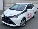 Toyota Aygo AYGO x-play Team D *NAVI*KAMERA* - Toyota Gebrauchtwagen in Frankfurt