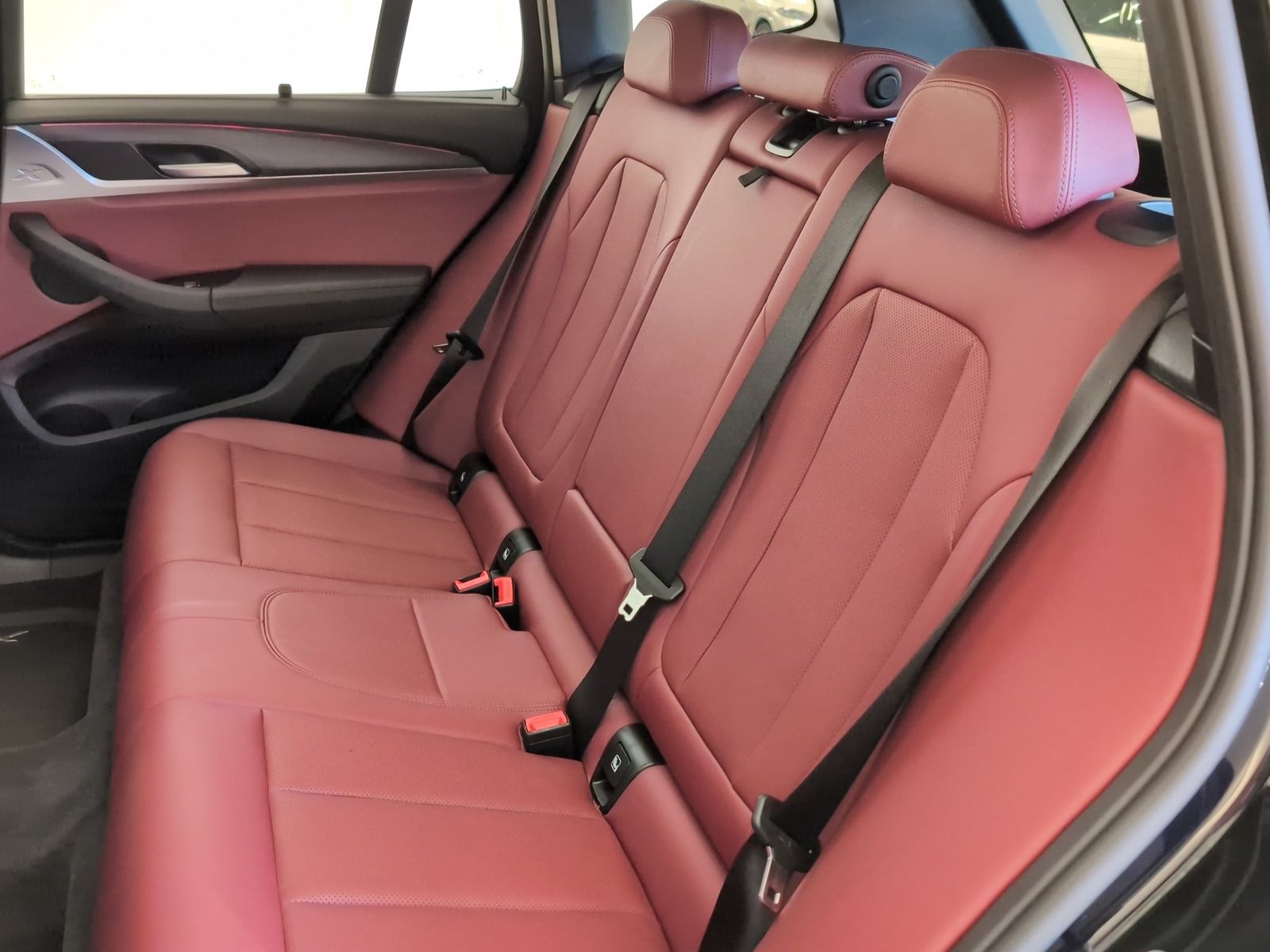 BMW X3 xDrive20i Navi/Laser/360°/RFK/Pano/ACC/SLI Na foto 4