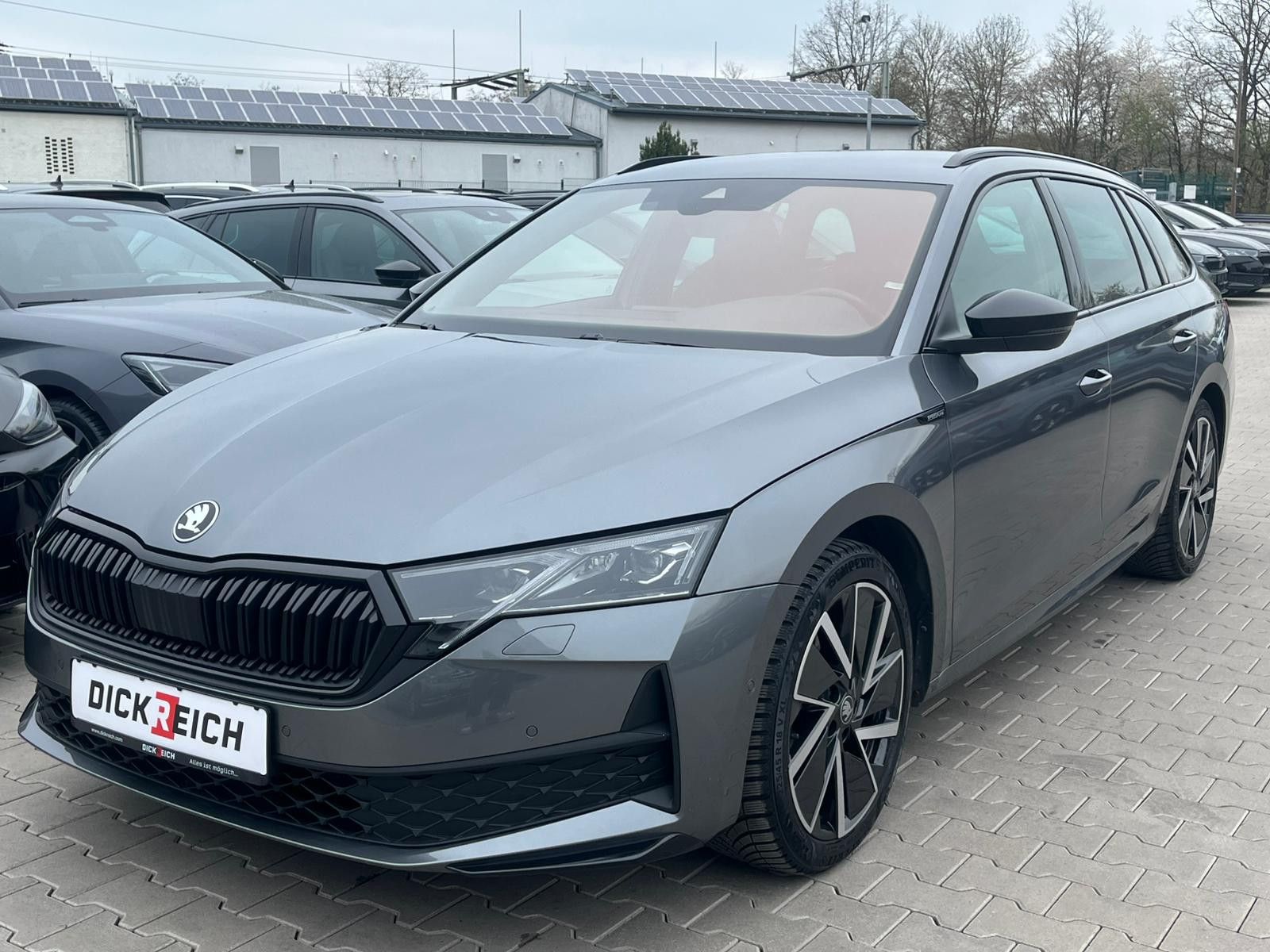 Fahrzeugabbildung SKODA Octavia 2.0 TDI Sportline DSG MATRIX*WINTER*5J.G