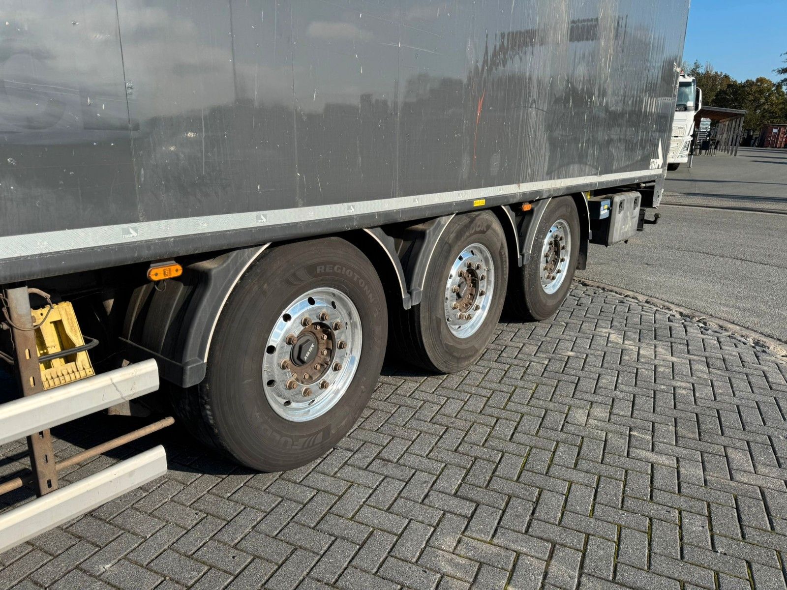 Fahrzeugabbildung Stas S 300 ZX 93 Walkingfloor