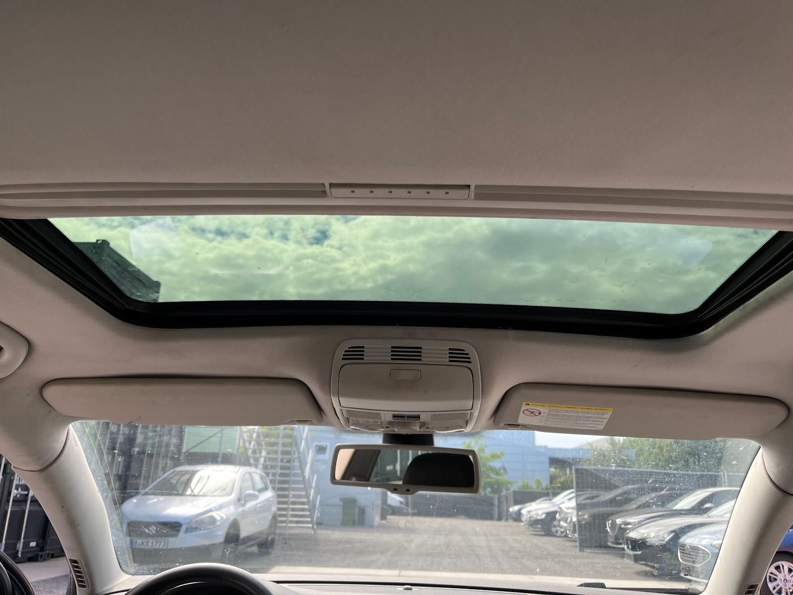 Volkswagen Passat 2010 — photo 29