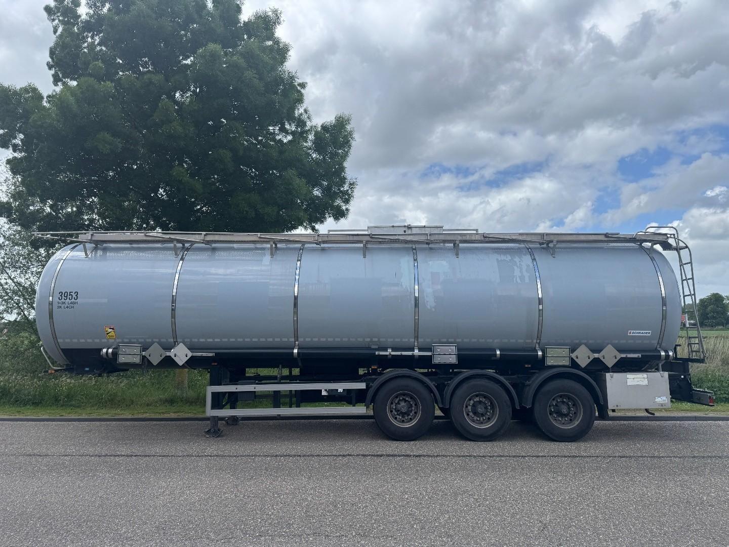 Schrader Tank Jumbo 47m3 / ADR / 3 Kammer / BPW Disc brak