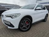 Alfa Romeo Stelvio 2.2 Diesel AT8-Q4 Super - weiße Alfa Romeo Stelvio