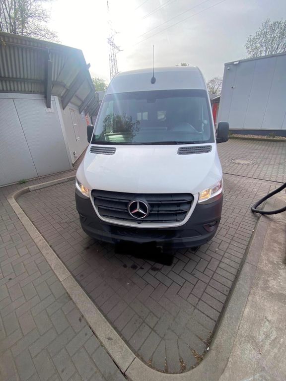 Image of Mercedes-Benz Sprinter