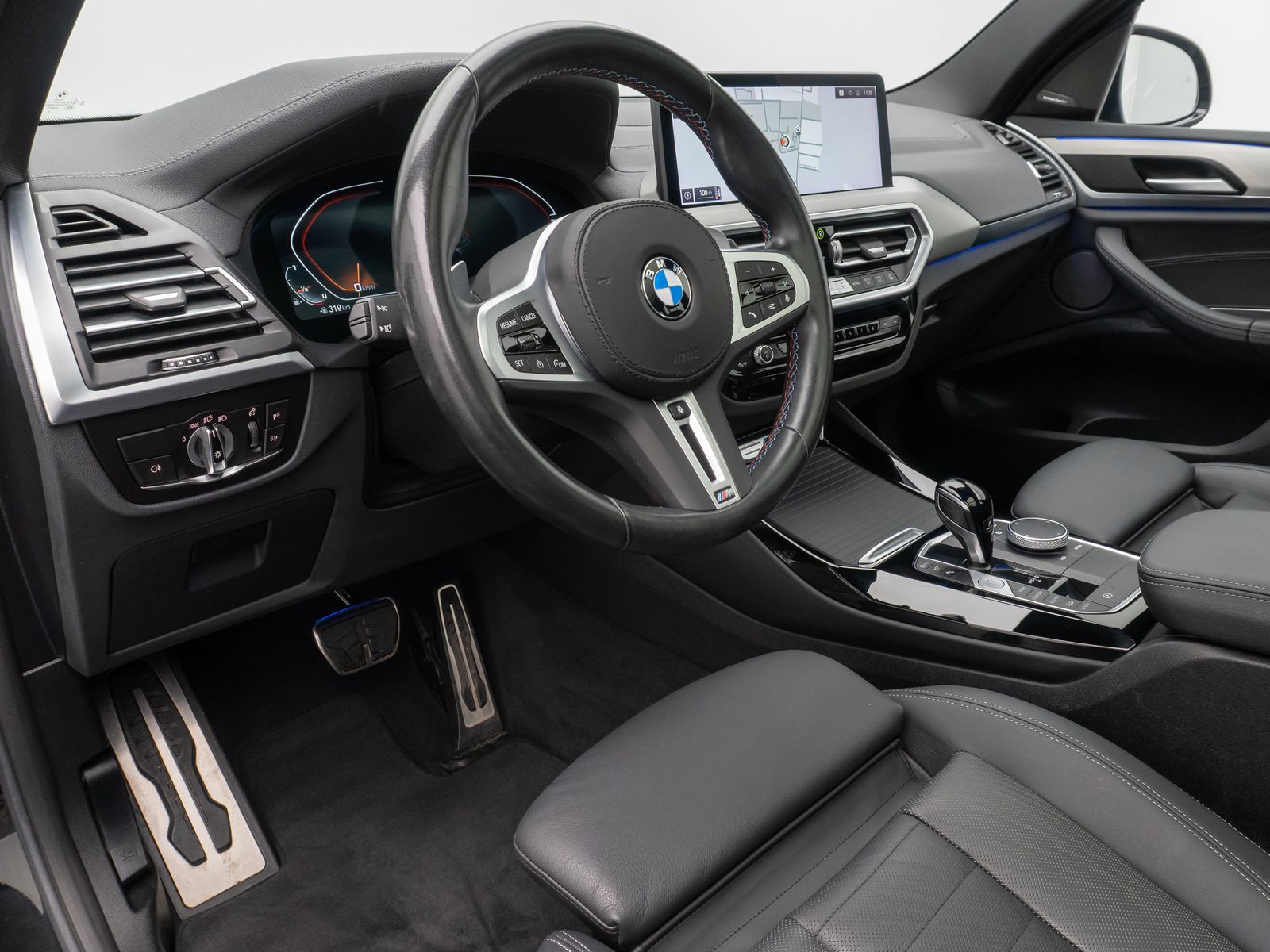 Fahrzeugabbildung BMW X3 M40i Laser HUD DAB 360° DisplKey Panorama 20"