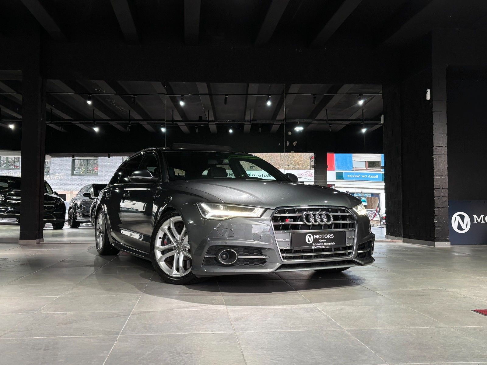 Fahrzeugabbildung Audi S6 Avant 4.0 TFSI *Panorama*Memory*K-Entry