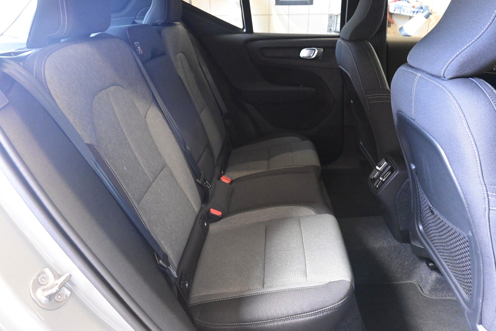Fahrzeugabbildung Volvo XC40 B3 DKG Plus Black Edition*STDHZG*360°*ACC*