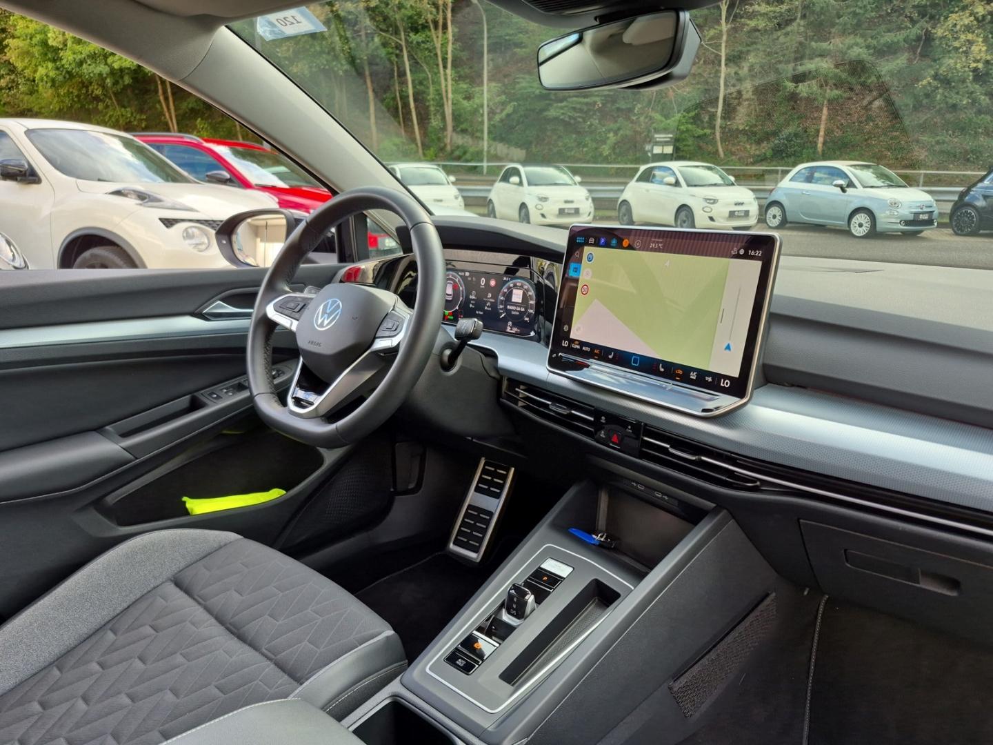 Volkswagen Golf VIII 1.5 eTSI DSG Energy Navi ACC SHZ, миниатюра 7