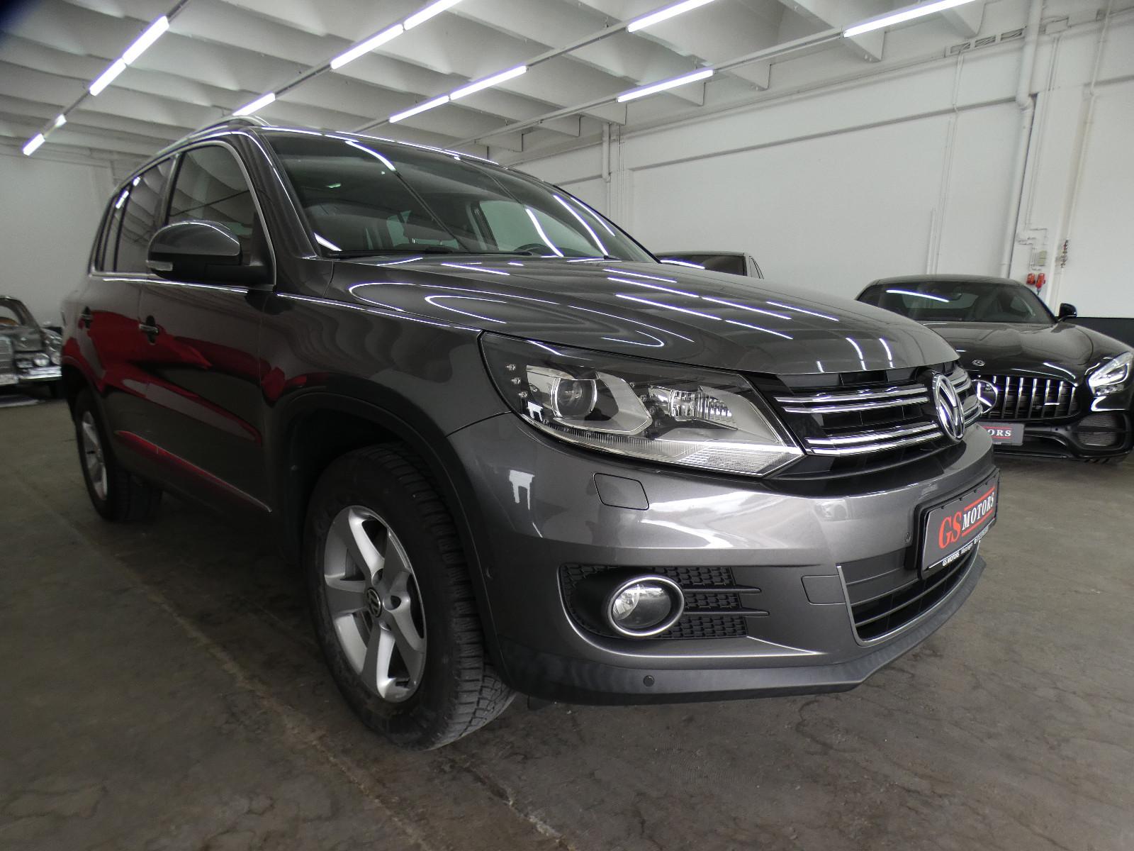 Volkswagen Tiguan 2.0 TDI Sport & Style 4Motion*NAVI*PANO*