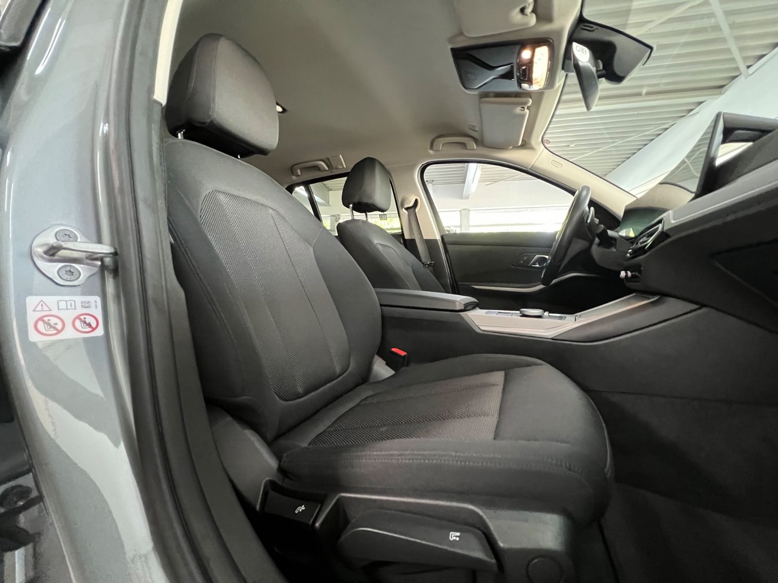 BMW 318d Touring HuD+Spur+HiFi+Park Assist+LED+uvm. foto 17