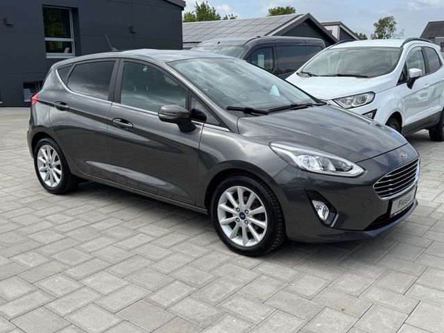 Ford Fiesta Titanium *sehr gehr gepflegter Zustand*