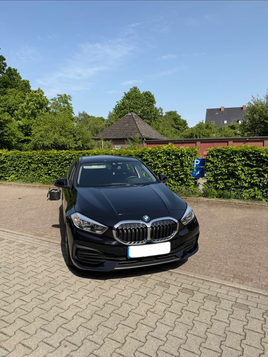 BMW 118i Advantage Connectivity Paket
