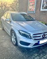 Mercedes-Benz GLA 220 CDI 4MATIC DCT AMG Line / VIEL NEU!!! - Mercedes-Benz GLA 220 in Düsseldorf