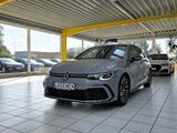 Volkswagen Golf VIII Limo R-Line Harman/Kardon LED Plus - Volkswagen Golf mit Benzin-Antrieb: Sitzheizung, Limousine