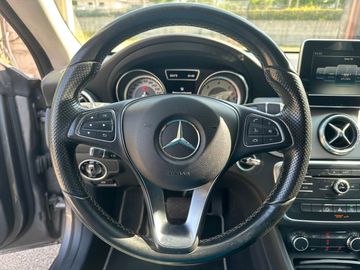 Mercedes CLA 200 - 11