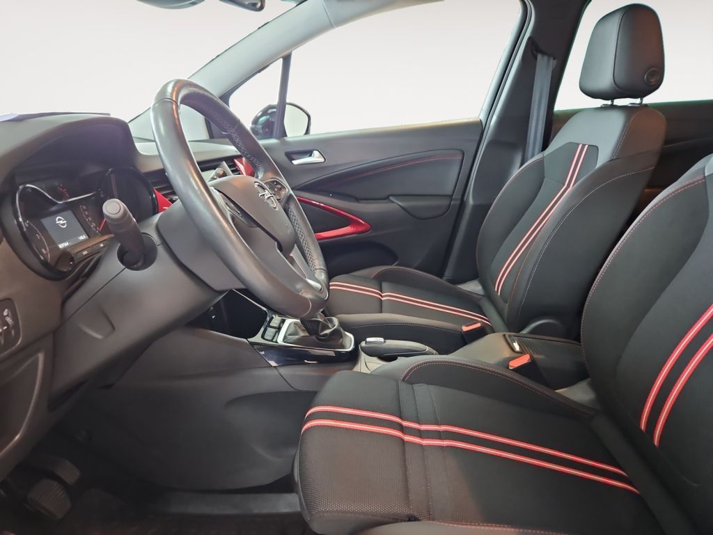 Fahrzeugabbildung Opel Crossland 1.2 GS Line IntelliGrip u. Sitzheizung