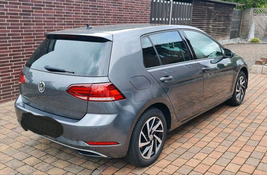 Image of Volkswagen Golf
