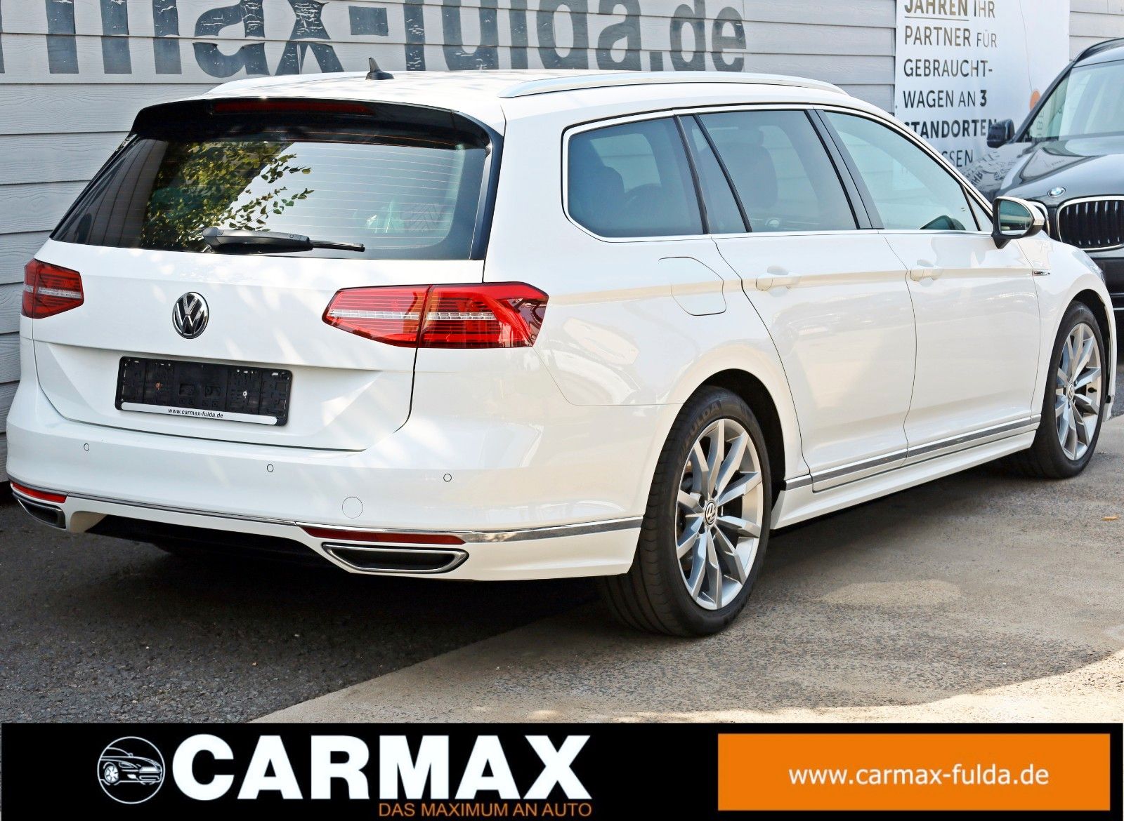 Fahrzeugabbildung Volkswagen Passat Variant R-line 4M,Navi,Kamera,ACC,AHK +WR