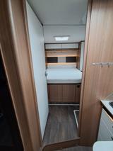 Carado T449 mit Hubbett, Navi, Fahrradträger + SAT TV - Carado Integrierter