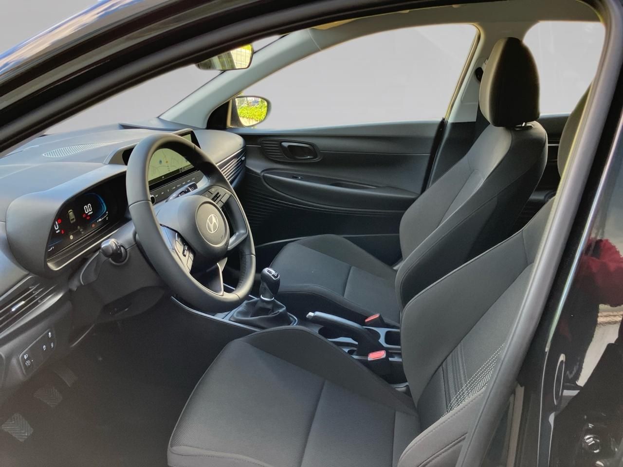 Fahrzeugabbildung Hyundai BAYON SELECT DynLicht Fernlichtass. Kam. Navi