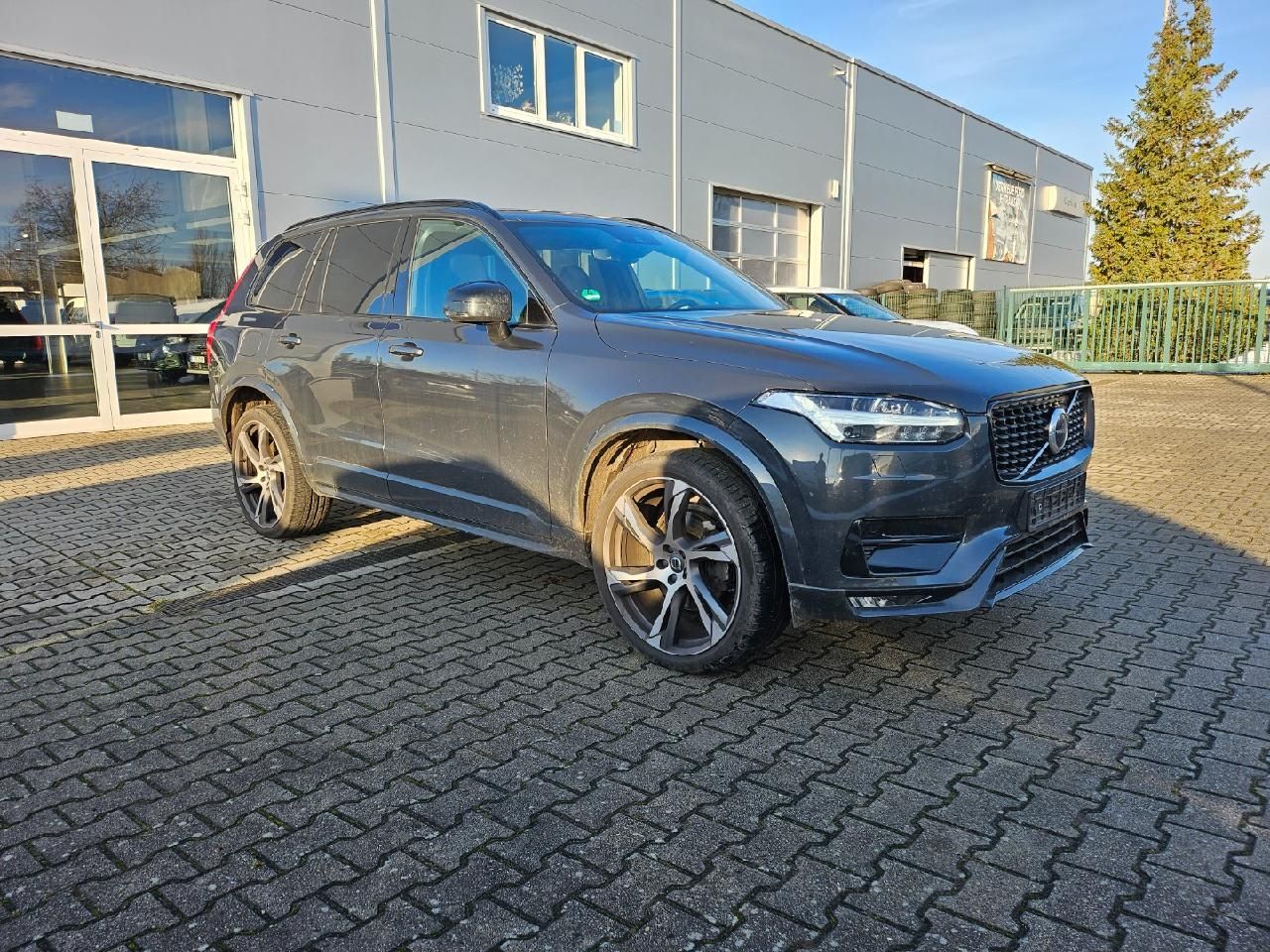 Fahrzeugabbildung Volvo XC90 R Design AWD