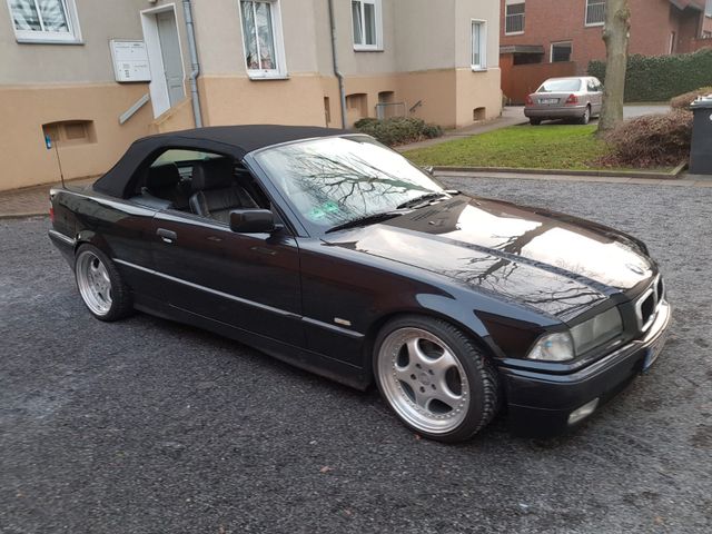 BMW 318i Cabrio / 76 TKM/ 2.Hand/ mit HardTop 