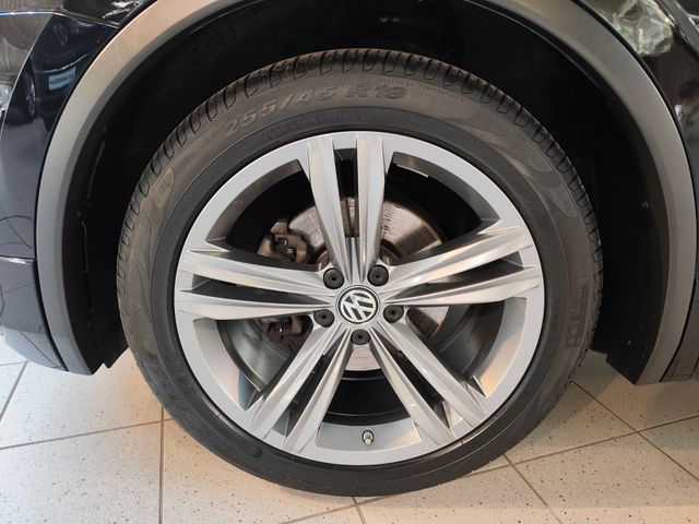 Tiguan 1.4 TSI *R-Line*Sound*AHK*Panorama*APP