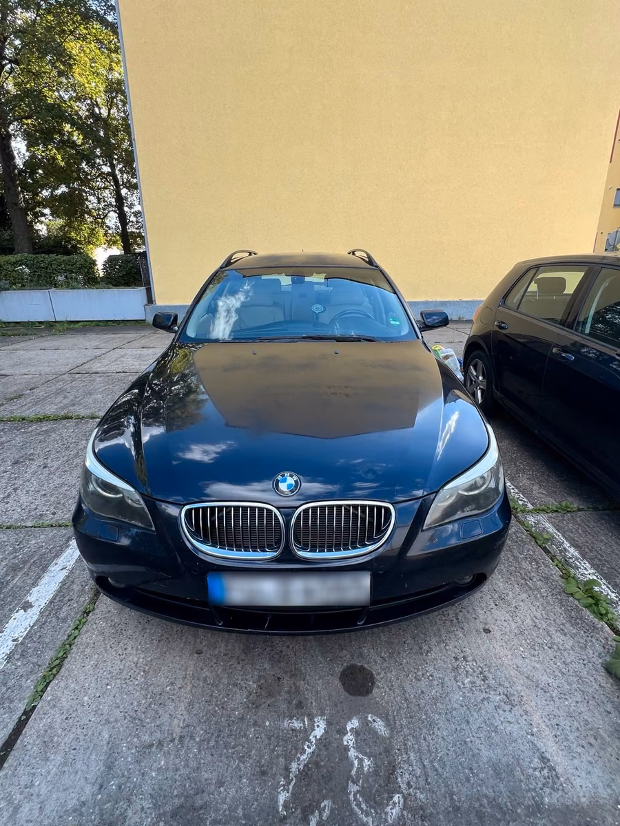 BMW 525