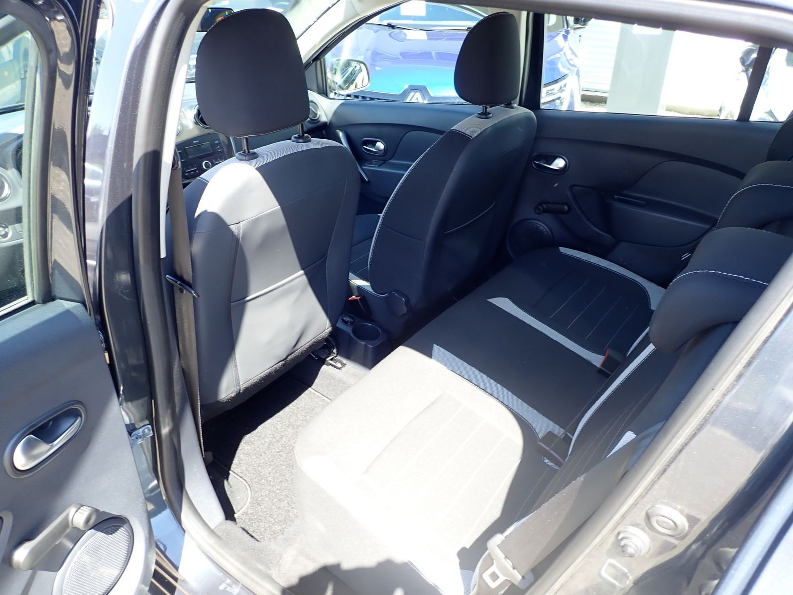 Fahrzeugabbildung Dacia Sandero STEPWAY TCe 90 PRESTIGE