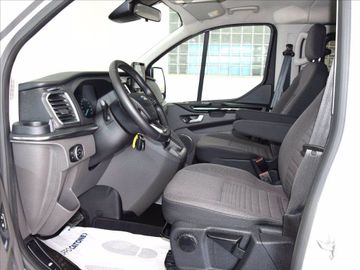 Ford Tourneo Custom - 11