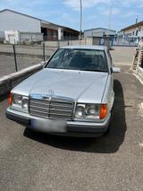 Mercedes-Benz Mercedes Benz W124 E250D Top Zustand H-Ken... - Mercedes-Benz E 250 aus 1993