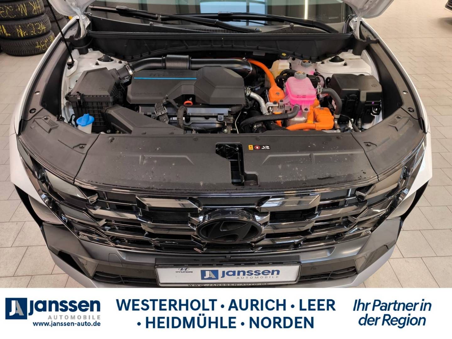 Fahrzeugabbildung Hyundai TUCSON Hybrid Trend/Automatik/Navi/Rückfahrkamer