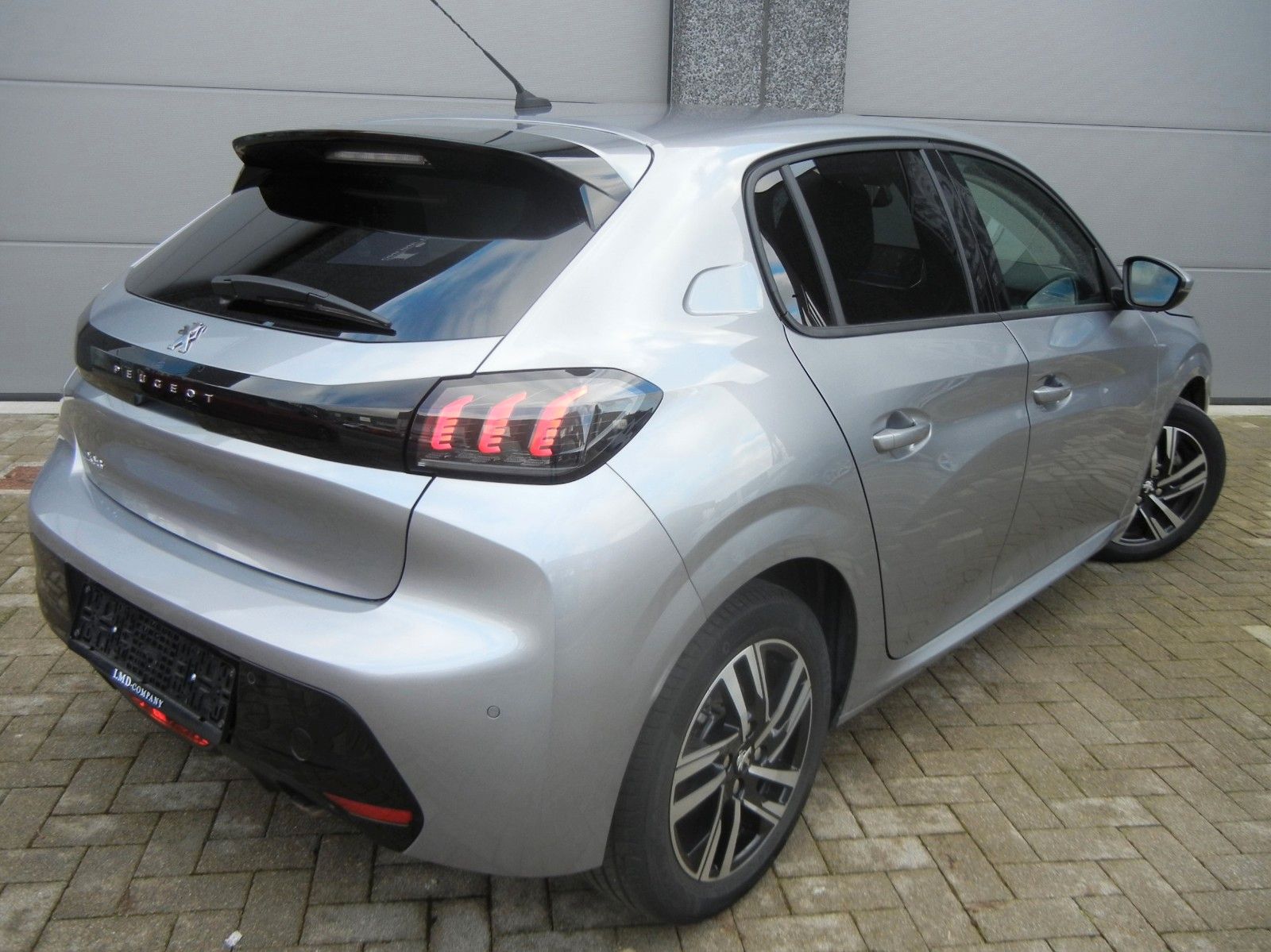 Peugeot 208 ALLURE PACK 12 PT 100 KAM*NAV*PDC*16 imagem 2