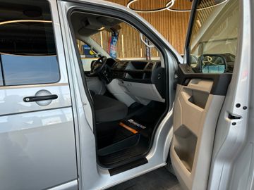 Volkswagen T6 Transporter Kombi Kasten *AHK*Klima*Kamera*