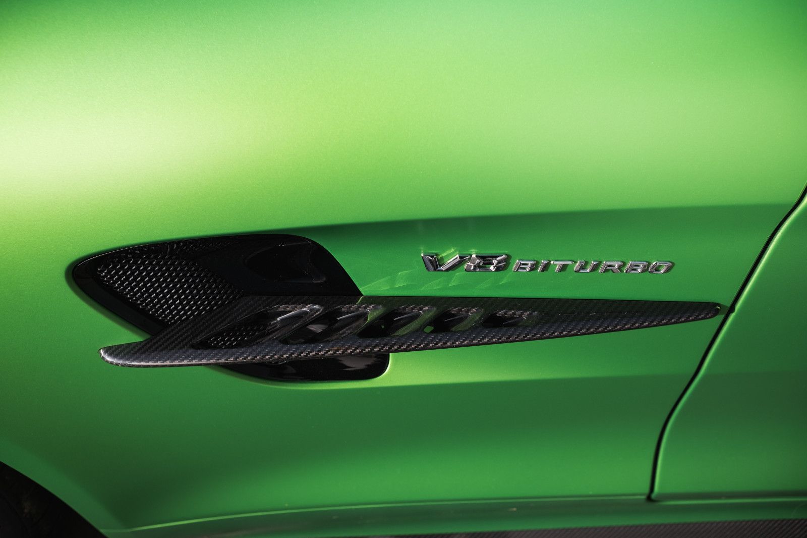 Fahrzeugabbildung Mercedes-Benz AMG GT R Coupe-erst 1.900km.-Park-Paket