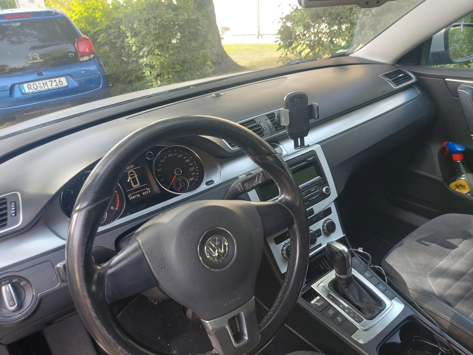 Volkswagen Passat, 2011