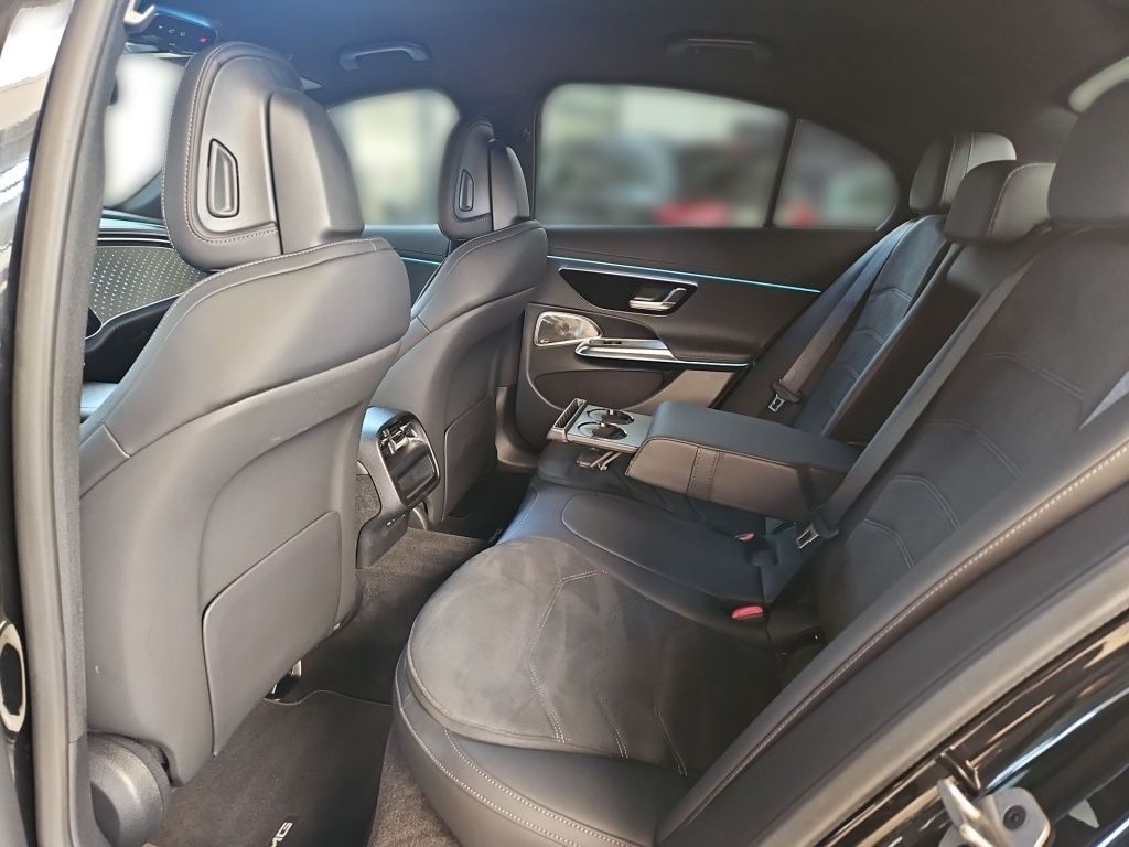 Fahrzeugabbildung Mercedes-Benz E 200 AMG Distronic+ Memory LED 360° Sport Burm.