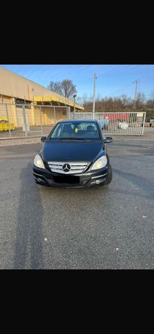 Mercedes-Benz B200 Zum Verkauf