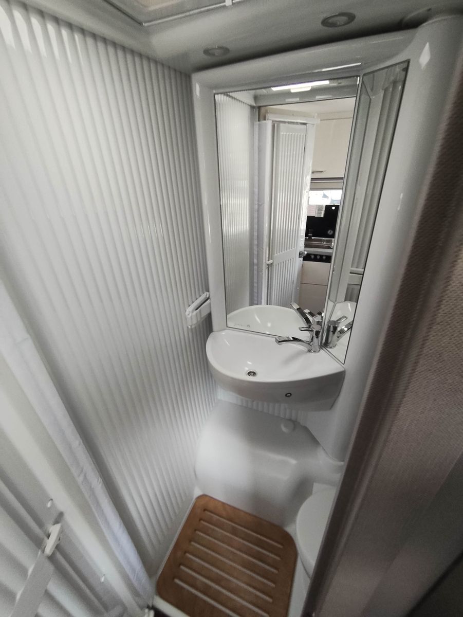 Fahrzeugabbildung Etrusco V6.8 SR