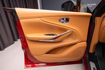 صورة مصغرة 31 لـ 2021 Aston Martin DBX