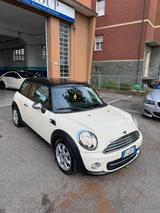 MINI Mini Cooper D Coupe 2.0 SD Coupé - mit Diesel-Antrieb: Coupe, Beige