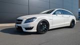 Mercedes-Benz CLS 63 AMG Shooting Brake AMG - Mercedes CLS 63 AMG Shooting Brake mit Schiebedach