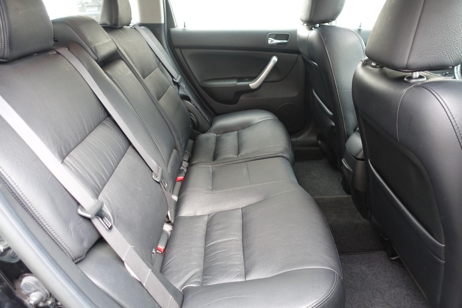 Honda Accord 2004 — photo 25