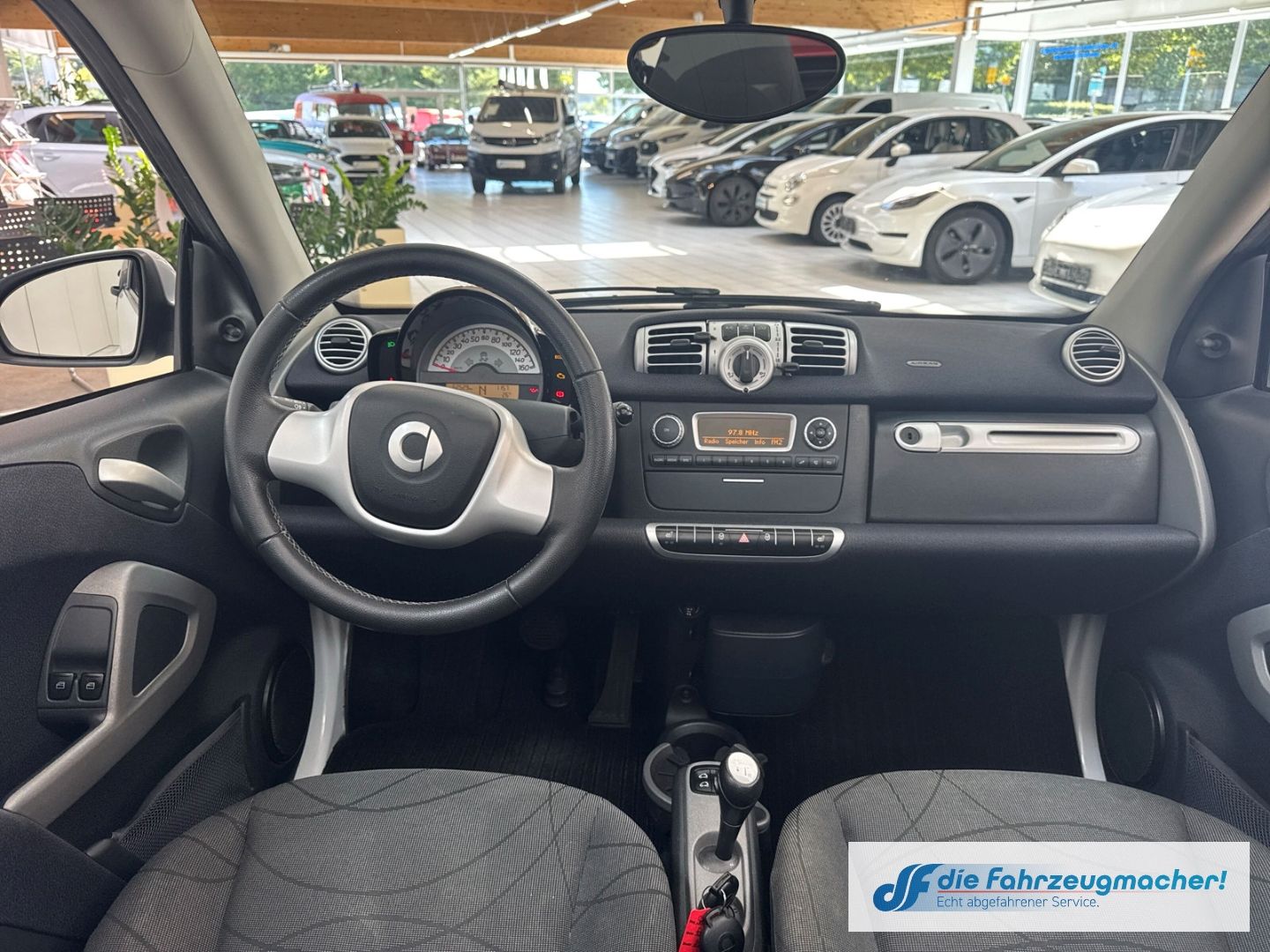 Fahrzeugabbildung Smart fortwo cabrio mhd 62tkm neue Reifen El.Verdeck S