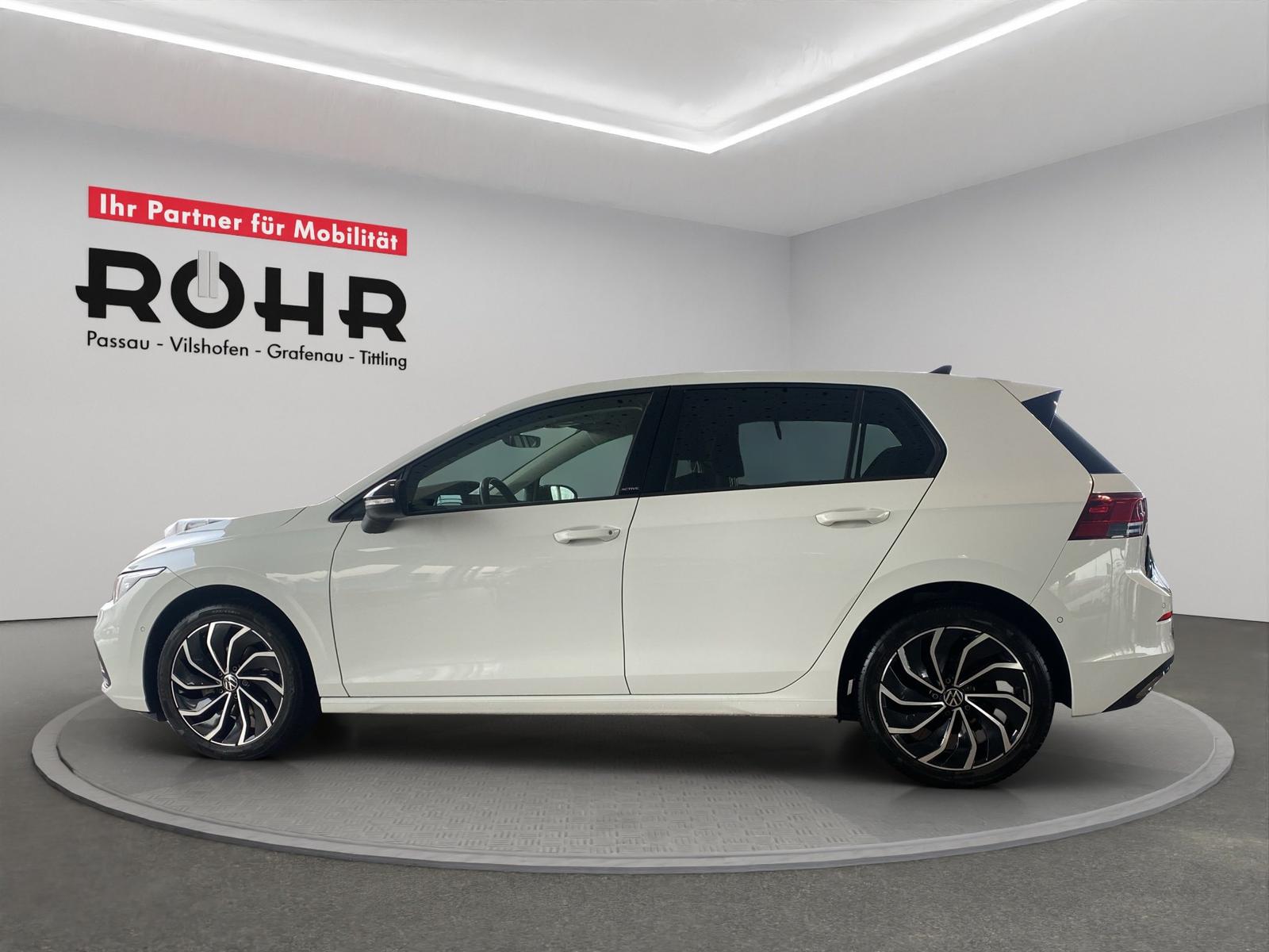 Volkswagen Golf VIII Life (NAVI.SHZ.PDC.ACC.AHK.DAB) 2.0 TD
