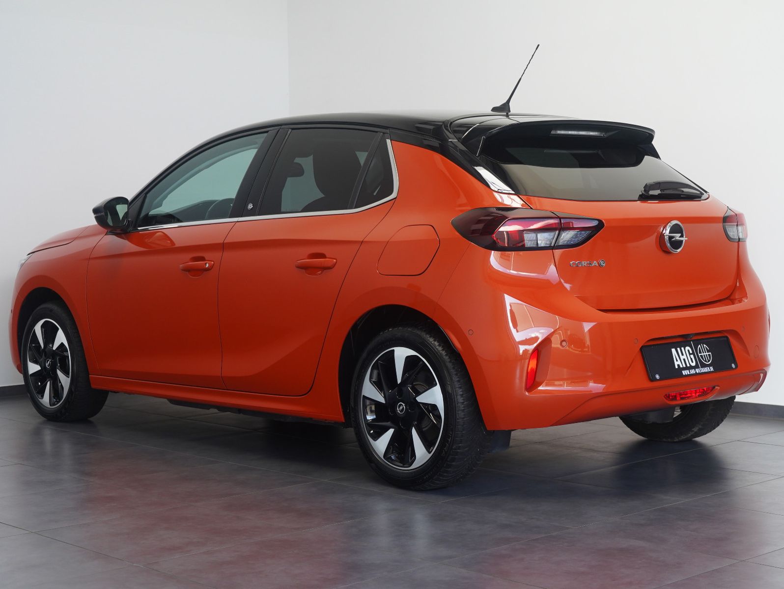 Fahrzeugabbildung Opel Corsa F e Elegance LED/CARPLAY/DAB/11KW/SOH