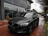 Volvo XC60 T8 Twin Engine AWD R-Design ACC LED Pano. A - Volvo XC60: T8
